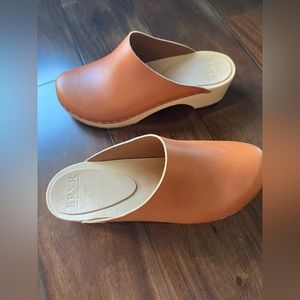 Brand-New Bryr Leather Worker Clogs
